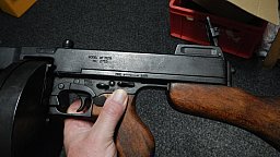 Denix Deko Maschinenpistole Thompson M1928 Drum Rifle Al Capone Metall