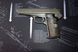 CZ M 52 7,62 Tokarev mit 9 mm Luger Wechsellauf
