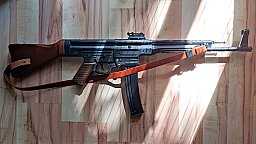 GSG StG 44 Schreckschussgewehr 9 mm P.A.K. inkl. Trageriemen u. Futteral