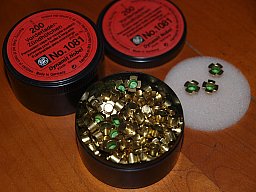 2 Dosen = 400 Stk No. 1081 Zündhütchen für Musketen 6,12mm