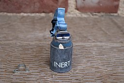 M42 Bomblett Streubombe Drohne Cluster Bomb Hohlladung Panzerbrechend.