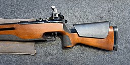 Anschütz Modell 1807 – Kaliber .22 l.r. – Matchbüchse mit Dioptervisierung und verstellbarem Matchsc