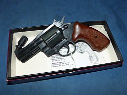 SM Revolver Mod. 2000 cal. 9mm