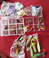 Konvolut Kunstköder, Spinner, Wirbel, Vorfächer, Gummisfische, Wobbler usw...