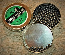 ACHTUNG: 2x300 = 600 - Round Balls No. 11 Rundkugeln Blei 4,5mm 4,5 mm Co2 Druckluft Pistole Gewehr