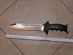 Tauchermesser pers. m. Sägerücken