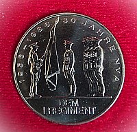 Madaille "30 Jahre NVA" dem 1.Regiment - im Etui - DDR - Stasi - NVA