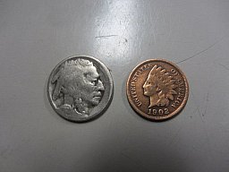 2 alte Indian Head Münzen USA