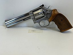 Smith & Wesson Model 686