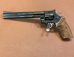 Revolver Smith & Wesson Modell 29 Classic im Kaliber .44 RemMag SNR: BRF2805