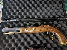 Ardesa Vorderlader Patriot Pistole Schwarzpulver Perkussion Kal. .45 BP frei ab 18