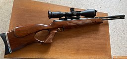 Weihrauch HW97K Kal. 4,5 mm mit Hawke Sidewinder 30SF 6–24x56 – Premium-Set