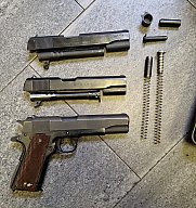 .45 ACP 1911 Pistole Colt mit Wechselsystemen Ithaca & FJA
