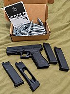 Umarex GLOCK 17 Gen. 4 CO2 Airsoft 6 mm – 4 Magazine, Zubehör & Anleitung