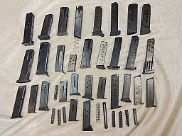 Sammlung Magazine für Gaswaffen