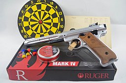 Vernickelte Ruger Mark IV mit großem Starterpaket