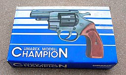 UMAREX Champion - Revolver CAL. 9 mm Knall (.380) in OVP - ideal für Sylvester / Silvester