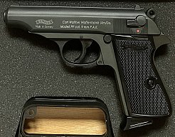 SUPER Walther PP 9mm P.A.K. mit Seltenheit + Ersatzmagazin