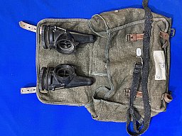 Wehrmacht > Pferdegasmaske 41 mit Tasche