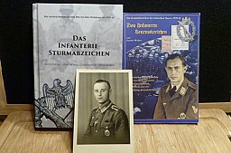 2x Bücher - Das Infantrie Sturmabzeichen - von Sascha Weber
