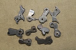 Diverse Hähne für Kurzwaffen gebraucht
