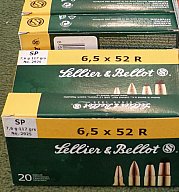 6,5x52R S&B Patronen mit 7,6g (117gr.) und 25-35 Win. Teilmantelpatronen