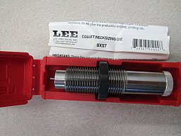 Lee Hülsenhalskalibriermatritze 8x57