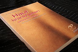 Hautkrankheiten ganzheitlich heilen - Der Ratgeber aus anthroposophischer Sicht Dr. med. L. Jachens
