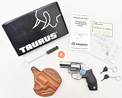 Neuwertiger TAURUS Revolver Modell 605 mit 2" Lauf im Kal .357 Magnum in der OVP + Holster