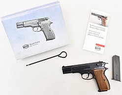 Neuwertige MAUSER Pistole Modell 90 DA im Kal. 9mm Luger in der OVP mit Reservemagazin