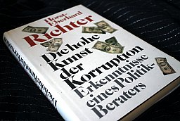Die hohe Kunst der Korruption - Erkenntnisse eines Politik-Beraters Horst Eberhard