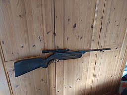 Walther Druckluftgewehr Alt leicht defekt