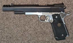 Pistole Springfield 1911-A1 Kal. .45ACP aus dem Custom Center