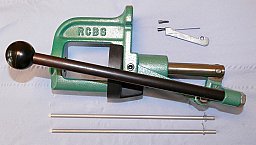 RCBS ROCK CHUCKER II (RC2) EINSTATIONEN-LADEPRESSE – DER UNVERWÜSTLICHE KLASSIKER - TOP
