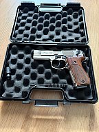 Walther P88 Schreckschusswaffe 9mm Metall-/Nickeloptik mit Holzgriffschalen