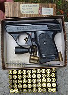 Pistole ME 8 Detective in 8 mm, Set