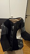 Schiessjacke und -hose links