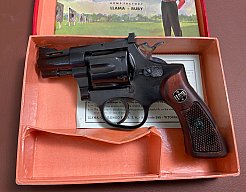 Revolver des Herstellers Llama im Kaliber .22lr SNR 709694