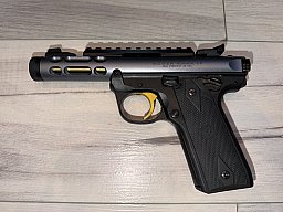 Ruger Mark IV 22/45 Lite Diamond Gray/Gold .22 l.r. 4,4" sehr guter Zustand mit Originalkoffer