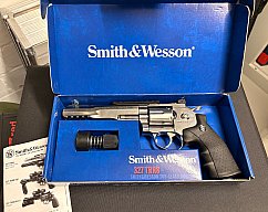 Smith&Wesson 327 TRR8 CO2 4.5mm BB