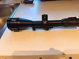 Swarovski z8i 2,3-18x 56 R mit Blasermontage und Balistikturm