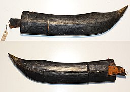 Scheide von Kukri, lederüberzogenes Holz