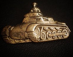 WH Angehörigen Zeichen der Panzertruppe, Neusilber geprägt, WK2