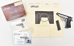 TOP ! WALTHER / ULM Pistole Modell PP Kaliber .22 LR in der OVP mit Reservemagazin, Schußbild ......