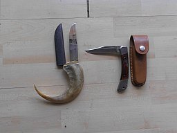 2 Stck. seltene Messer(1 Preia)