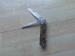 JAGDMESSER mit Sägeklinge(Hirschhorngriff)
