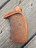 Nill Griff Daumenauflage rechts Nussbaum punziert Smith & Wesson L/K Rahmen SB neuwertig