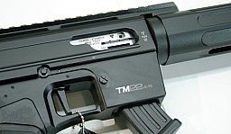 DERYA TM22 A18 KK Kleinkaliber Selbstladebüchse .22 l.r. lfb schwarz inkl. Picatinny Schiene + 2 Mag