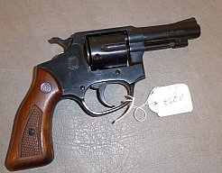 Rossi- Revolver 7,5 cm Lauflänge. Kal. 32 S & W.