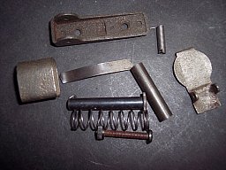 Konvolut MP44 Teile Sturmgewehr 8x33 Mkb42 (MP40 MG34 42 K98 P08 PPK Mauser Walther)